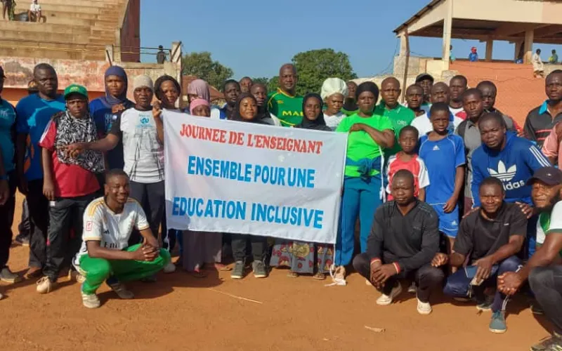 Les Enseignants Engagés pour le Développement du Yohou célèbrent la Journée Mondiale de l’Enseignant par une marche de santé