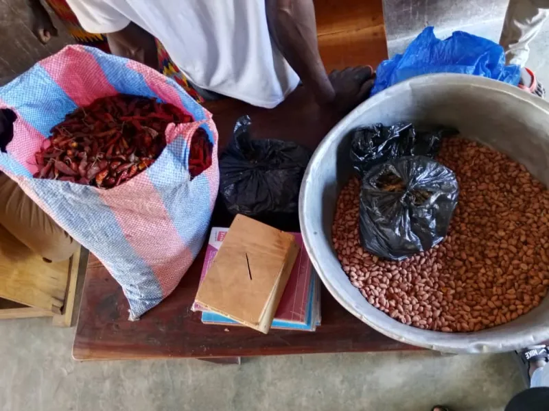 Le club d'auditeurs Sourou Tchèka appui le fonctionnement de la cantine scolaire et l'EPP Kohou